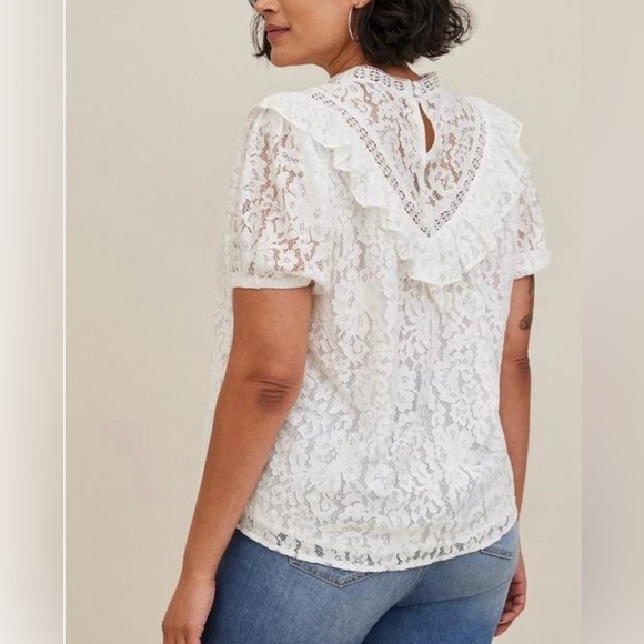 Torrid Lace Ruffle Detail Pale Yellow Blouse 4X - Picture 3 of 14